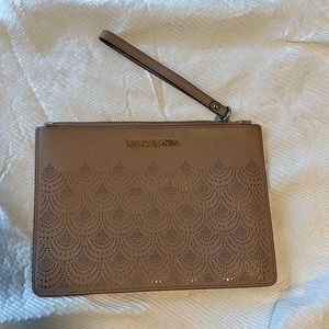 Michael Kors mauve wallet clutch